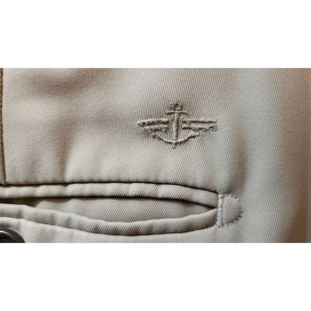 Men's Dockers D3 Classic Fit Flat Front Khaki Casual Pants Size 30 x 30